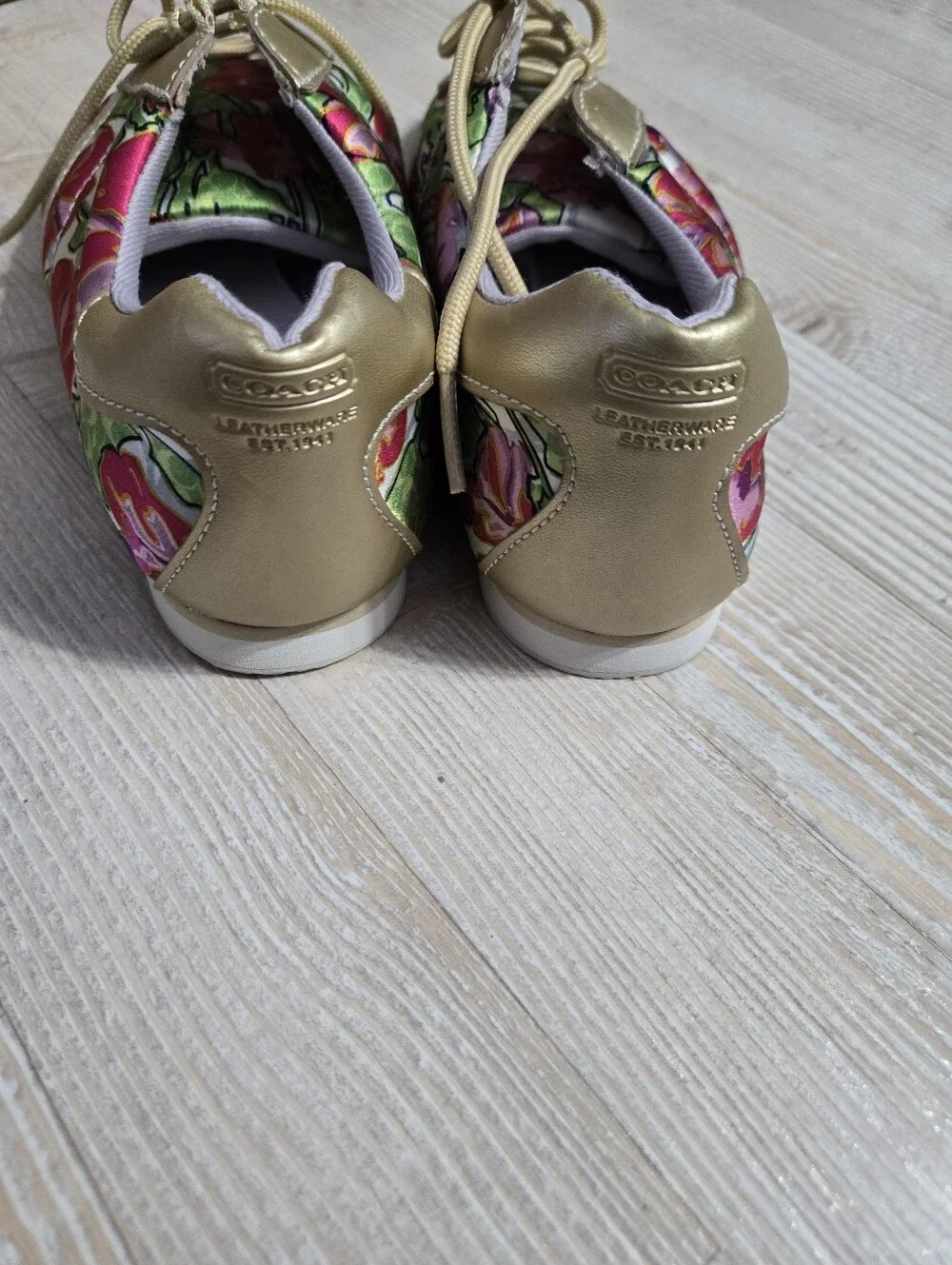 Coach Size 7 Womens Shoes